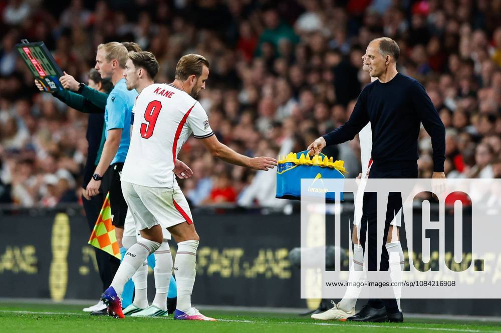 England Head Coach Thomas Tuchel offers Harry Kane of England refreshments England v Czechia, UEFA Nations League, Football, Wembley Stadium, London, UK - 06 Oct 2026London Wembley Stadium United Kingdom