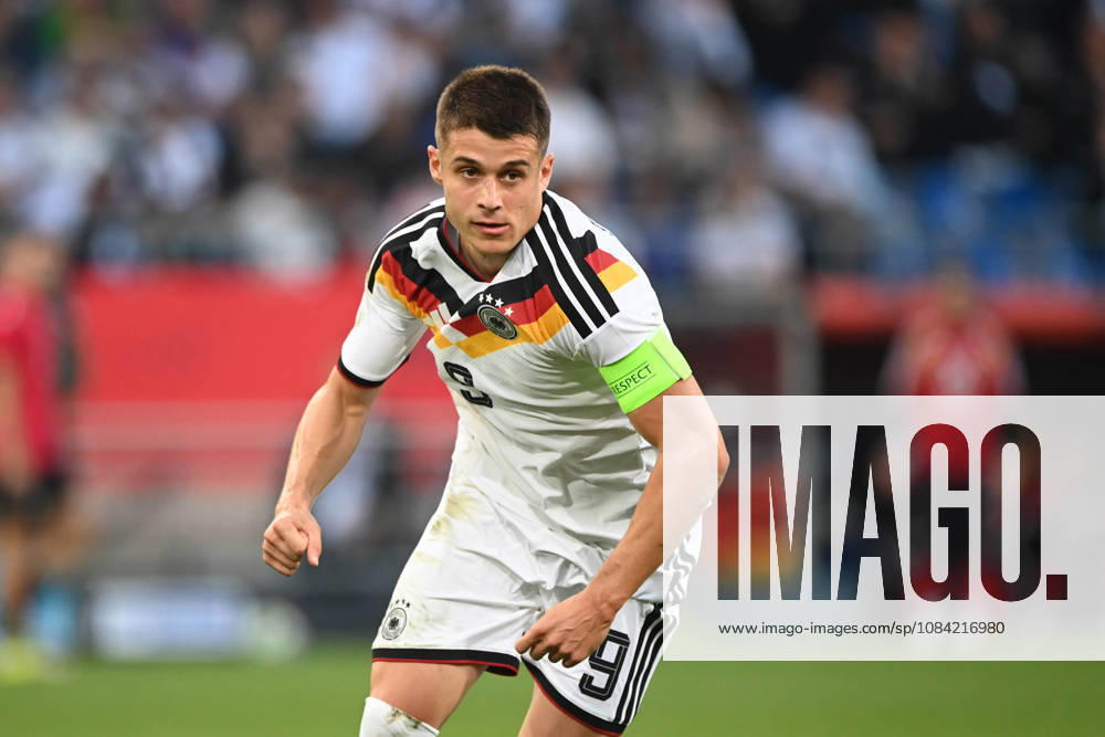 Nicolo TRESOLDI (GER) halbe Figur, Halbfigur, halber Koerper, Einzelbild, angeschnittenes Einzelmotiv, Fussball Laenderspiel, U21, U 21 EM-Qualifikation, Deutschland - Georgien 2-0 am 06.10.2026, Schueco-Arena Bielefeld, Â