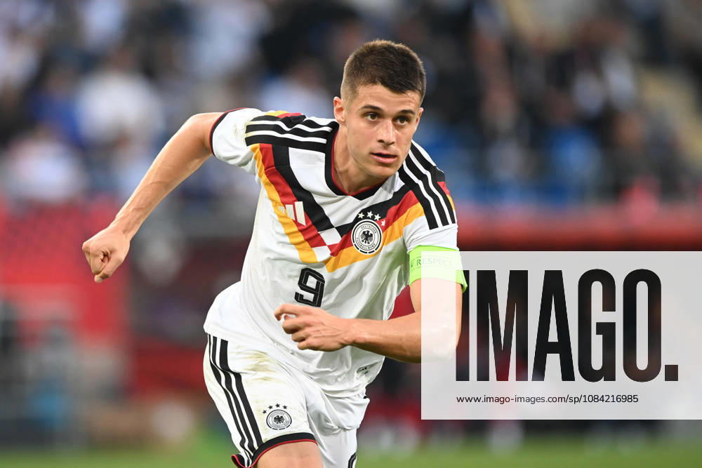 Nicolo TRESOLDI (GER) halbe Figur, Halbfigur, halber Koerper, Einzelbild, angeschnittenes Einzelmotiv, Fussball Laenderspiel, U21, U 21 EM-Qualifikation, Deutschland - Georgien 2-0 am 06.10.2026, Schueco-Arena Bielefeld, Â