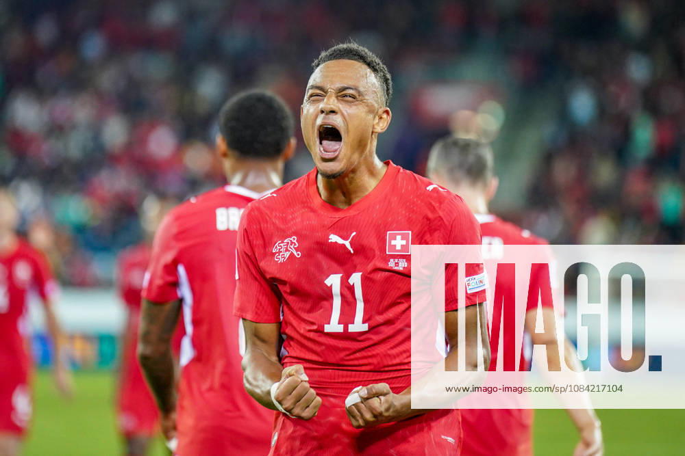 Fussball UEFA Nations League 2026 - 2027, 4. Spieltag - Schweiz vs Nordmazedonien - Thermoplan Arena (Luzern): Tor und Torjubel zum 3:0 durch Dan Ndoye (Schweiz, 11) Freude, Emotionen, Jubel, Geste, Gestik, Mimik, Gesichtsausdruck, Emotion