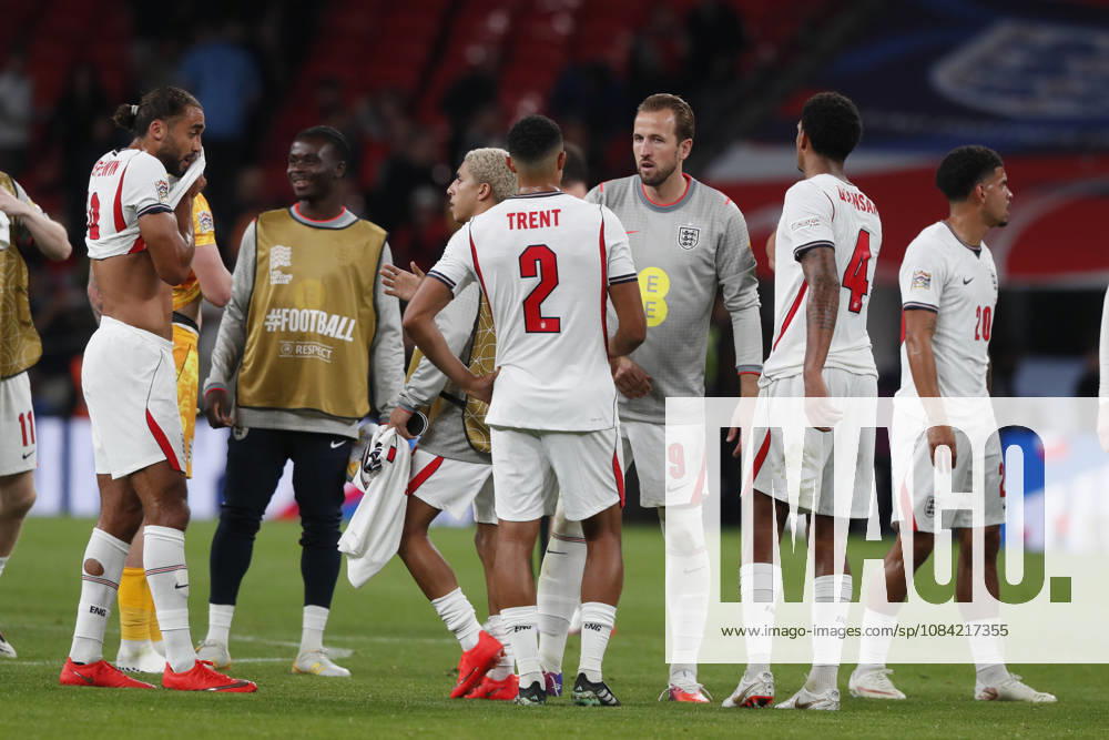 England v Czechia UEFA Nations League The England players at the end of the UEFA Nations League match at Wembley Stadium, London 06 10 2026 UK Newspapers OUT