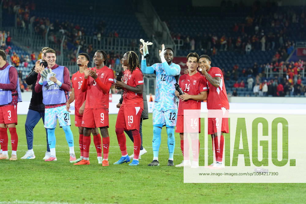 Ardon Jashari (14 SUI), Johan Manzambi (9 SUI), Sascha Britschgi (2 SUI), Marvin Keller (Goalkeeper 21 SUI), Yvon Landry Mvogo Nganoma (Goalkeeper 12 SUI) and Zachary Athekame (16 SUI) in front of the fans after winning the UEFA Nations League match between Switzerland and North Macedonia at thermoplan arena on October 06, 2026 in Luzern, Switzerland.