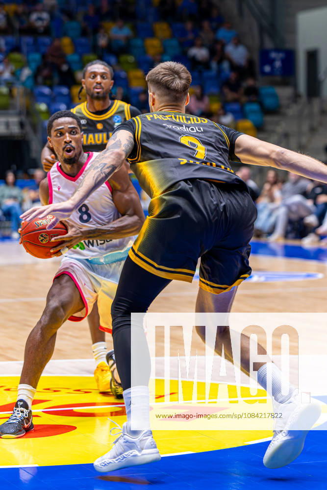 William Christmas (Skyliners Frankfurt, 8) with ball during the BKT EuroCup 2026 27, match between Frankfurt Skyliners vs. BC Siauliai at Suewag Energie Arena on October 6, 2026 in Frankfurt am Main, Germany. Hessen Germany
