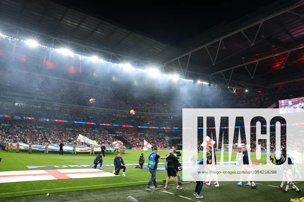 London, England, 6th October 2026. Harry Kane of England leads the England team out onto the pitch before the England vs Czech Republic UEFA Nations League match at Wembley Stadium, London. Picture credit should read: Paul Terry Sportimage . SPI_052_PT_England__Czechia SPI-5055-0052