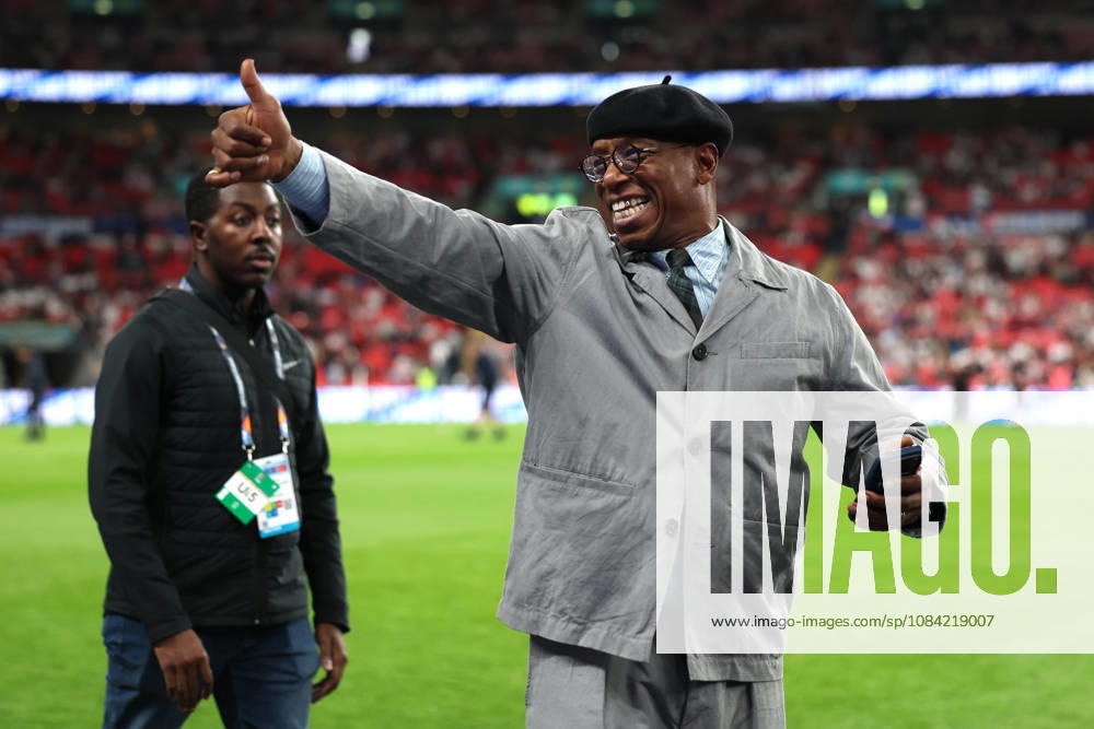 England v Czech Republic, UEFA Nations League Pundit and former player, Ian Wright, gestures supporters prior to the England v Czech Republic UEFA Nations League Group 3 match at Wembley Stadium, London, England on 6 October 2026 Credit: Tiego Grenho Every Second Media Editorial use only. All images are copyright Every Second Media Limited. No images may be reproduced without prior permission.