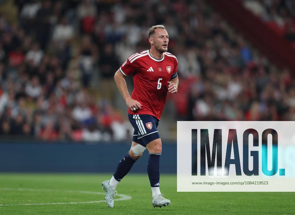 UEFA Nations League - England v Czechia LONDON, ENGLAND, OCTOBER 6: Vladimir Coufal of Czechia national team, Nationalteam during The UEFA Nations League match in Group A3 between England v Czechia at Wembley Stadium, London, England, on October 6. (Photo by Daniel Weir) London Wembley Stadium England