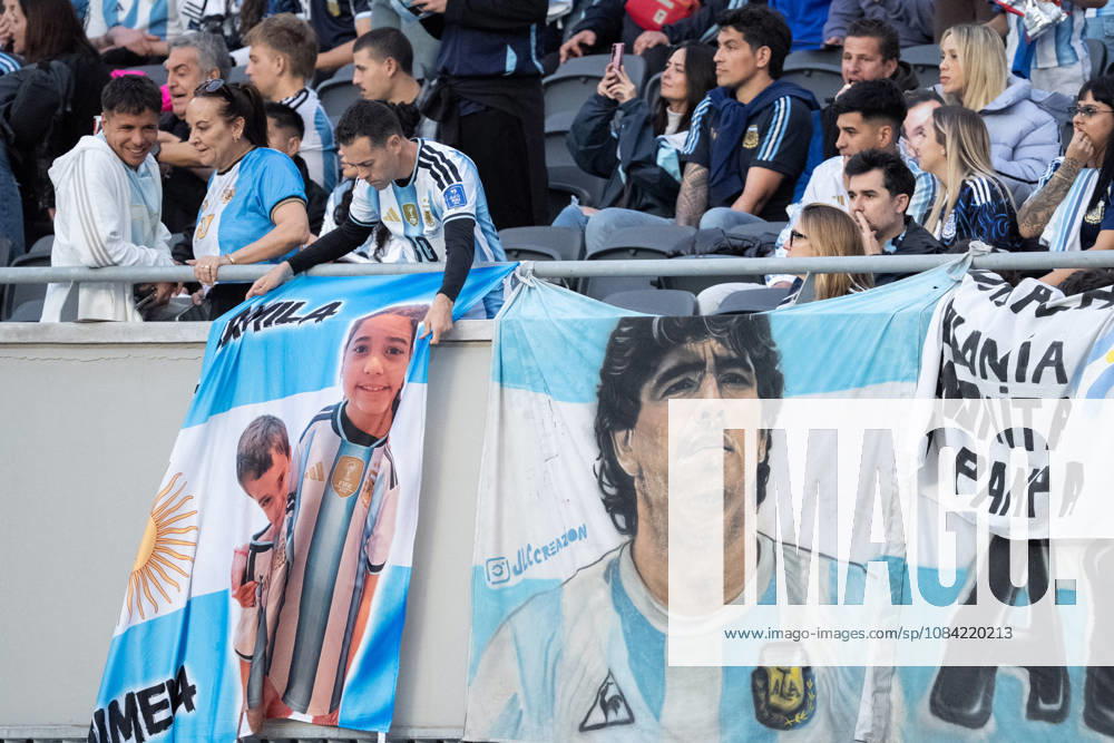 Fans of Argentina cheer in the stands prior the International Friendly, Länderspiel, Nationalmannschaft football match between Argentina and Benin at Estadio Monumental Antonio V. Liberti on October 06, 2026 in Buenos Aires, Argentina. Lionel Messi is making his final appearance for Argentina following his announcement of international retirement. (Photo by Richard Callis Sports Press Photo)