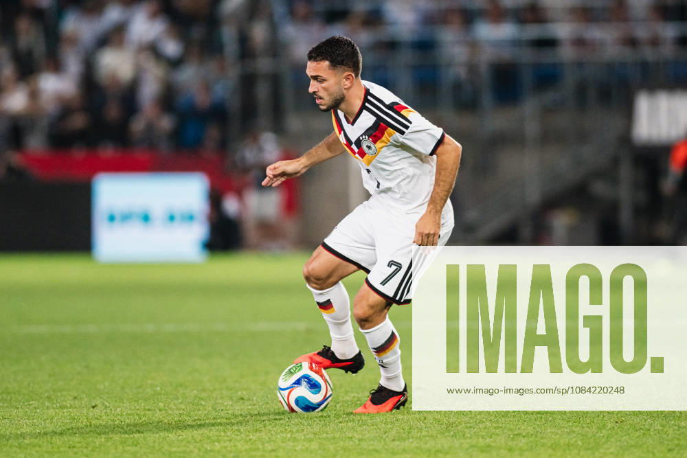 U21, U 21 EM-Qualifikation: Deutschland - Georgien, 06.10.2026 Arijon Ibrahimović (Deutschland, 7) Freistelleri; Fußball, EM-Qualifikation U 21, 10. Spieltag: Deutschland vs. Georgien am 06.10.2026, Bielefeld DFB REGULATIONS PROHIBIT ANY USE OF PHOTOGRAPHS AS IMAGE SEQUENCES AND OR QUASI-VIDEO.