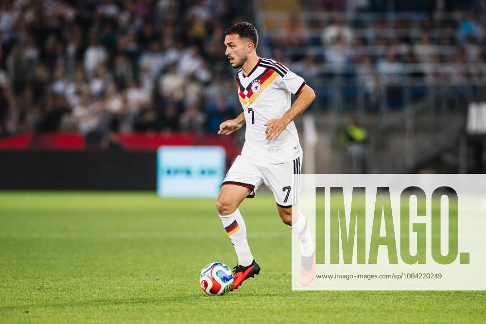 U21, U 21 EM-Qualifikation: Deutschland - Georgien, 06.10.2026 Arijon Ibrahimović (Deutschland, 7) Freistelleri; Fußball, EM-Qualifikation U 21, 10. Spieltag: Deutschland vs. Georgien am 06.10.2026, Bielefeld DFB REGULATIONS PROHIBIT ANY USE OF PHOTOGRAPHS AS IMAGE SEQUENCES AND OR QUASI-VIDEO.