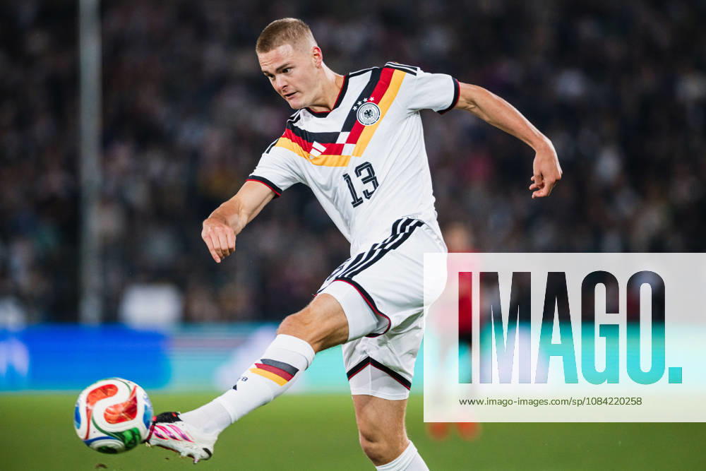 U21, U 21 EM-Qualifikation: Deutschland - Georgien, 06.10.2026 Tom Rothe (Deutschland, 13), Freisteller, schießt; Fußball, EM-Qualifikation U 21, 10. Spieltag: Deutschland vs. Georgien am 06.10.2026, Bielefeld DFB REGULATIONS PROHIBIT ANY USE OF PHOTOGRAPHS AS IMAGE SEQUENCES AND OR QUASI-VIDEO.