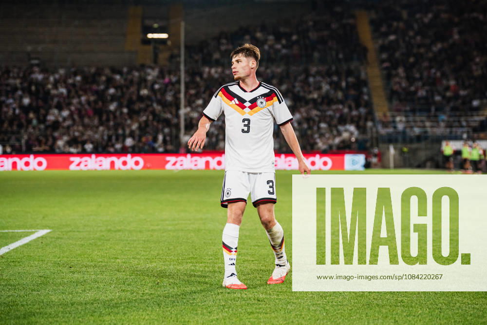 U21, U 21 EM-Qualifikation: Deutschland - Georgien, 06.10.2026 Lukas Ullrich (Deutschland, 3) Freisteller; Fußball, EM-Qualifikation U 21, 10. Spieltag: Deutschland vs. Georgien am 06.10.2026, Bielefeld DFB REGULATIONS PROHIBIT ANY USE OF PHOTOGRAPHS AS IMAGE SEQUENCES AND OR QUASI-VIDEO.