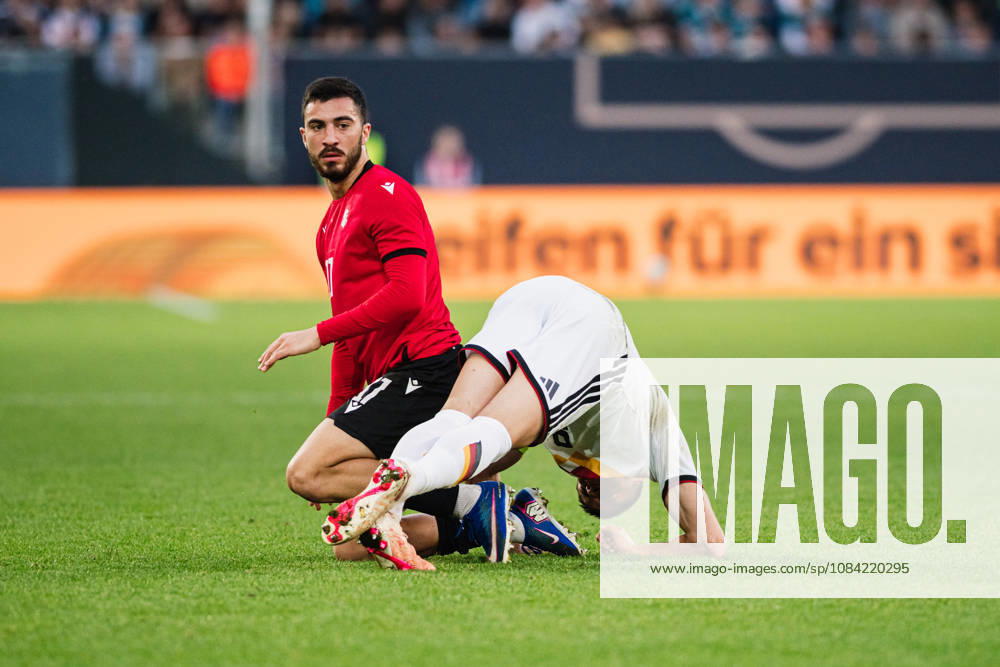 U21, U 21 EM-Qualifikation: Deutschland - Georgien, 06.10.2026 Akaki Giunashvili (Georgien, 17), Nicolò Tresoldi (Deutschland, 9); Fußball, EM-Qualifikation U 21, 10. Spieltag: Deutschland vs. Georgien am 06.10.2026, Bielefeld DFB REGULATIONS PROHIBIT ANY USE OF PHOTOGRAPHS AS IMAGE SEQUENCES AND OR QUASI-VIDEO.