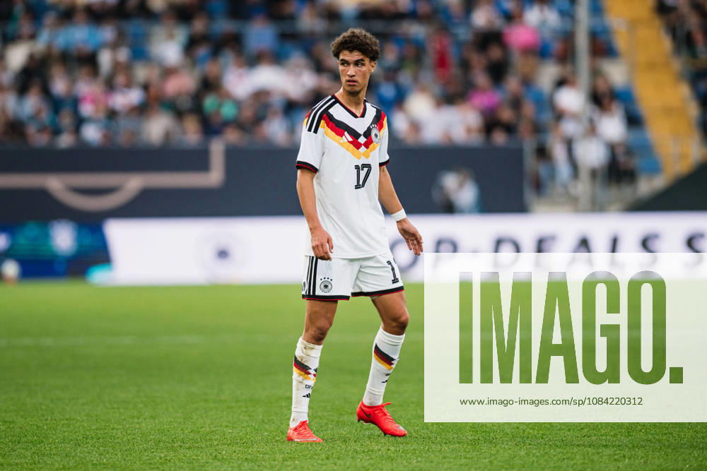 U21, U 21 EM-Qualifikation: Deutschland - Georgien, 06.10.2026 Noah Darvich (Deutschland, 17) Freisteller; Fußball, EM-Qualifikation U 21, 10. Spieltag: Deutschland vs. Georgien am 06.10.2026, Bielefeld DFB REGULATIONS PROHIBIT ANY USE OF PHOTOGRAPHS AS IMAGE SEQUENCES AND OR QUASI-VIDEO.