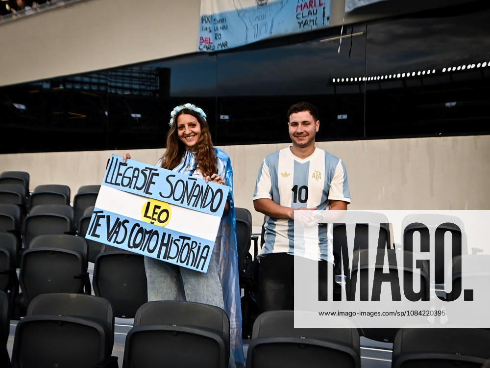 Argentina x Benin BUENOS AIRES, AR - 06.10.2026: ARGENTINA X BENIN - Fans of Argentina during the International Friendly, Länderspiel, Nationalmannschaft match between Argentina and Benin on Tuesday, October 6, 2026, at the Estadio Monumental in Buenos Aires, Argentina. The match marks Messi& 39;s farewell to the Argentine national team, Nationalteam (Photo: Gabriel Sotelo Fotoarena) x3026020x GabrielxSotelo