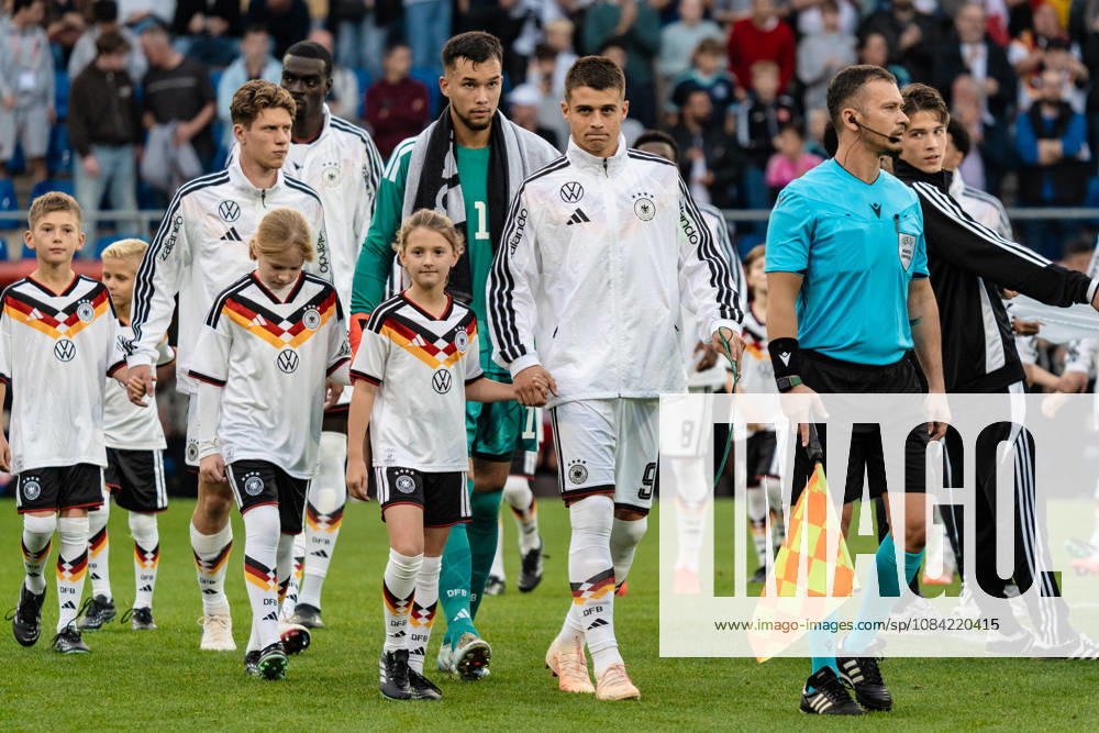 Deutschland: U21, U 21 EM-Qualifikation 2026 2027, Deutschland U21 vs. Georgien U21, Nationalmannschaft, DFB Länderspiel Dienstag 27.03.2026, Schüco Arena, Bielefeld Elias Baum Mio Backhaus Nicolo Tresoldi