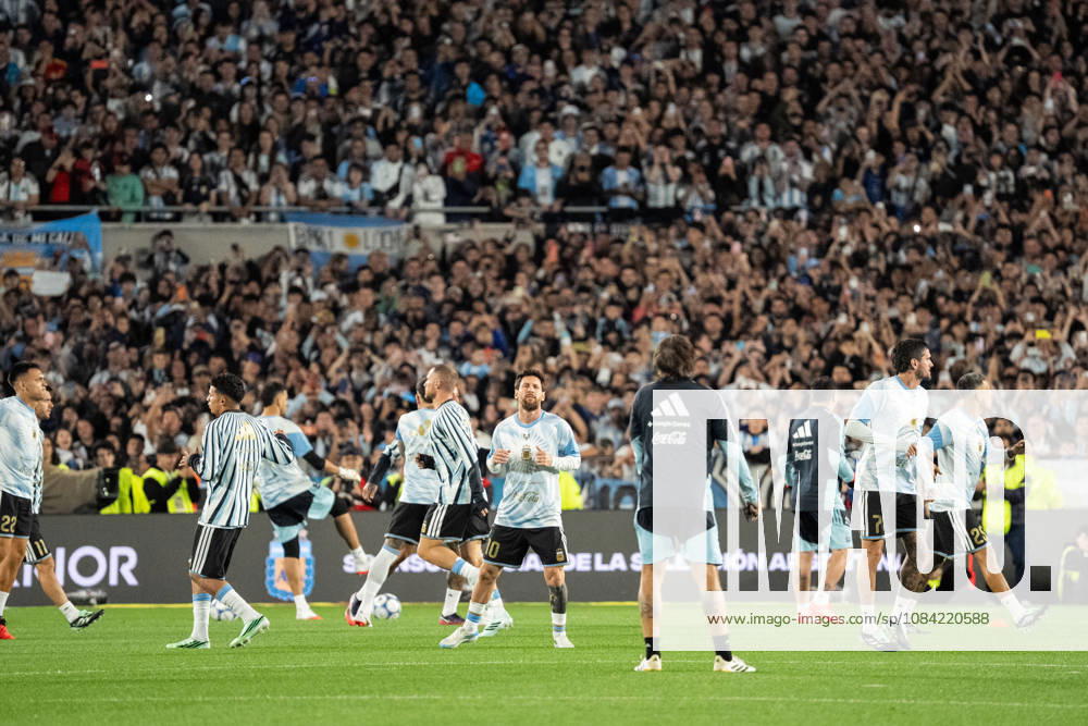 Lionel Messi of Argentina warms up prior the International Friendly, Länderspiel, Nationalmannschaft football match between Argentina and Benin at Estadio Monumental Antonio V. Liberti on October 06, 2026 in Buenos Aires, Argentina. Lionel Messi is making his final appearance for Argentina following his announcement of international retirement. (Photo by Richard Callis Sports Press Photo)