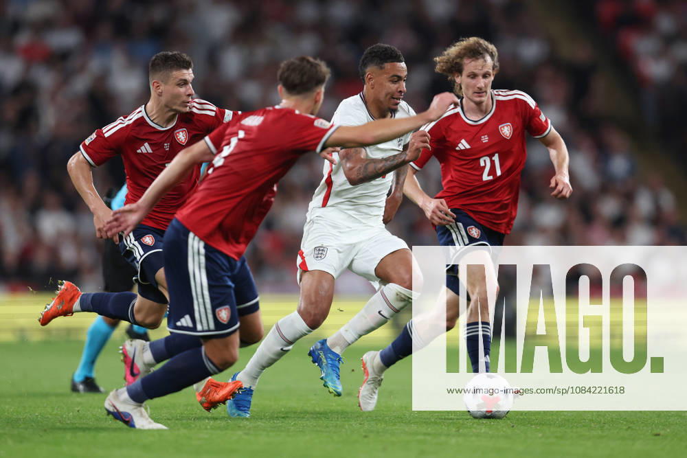 England v Czechia 06 October 2026, London - International Football - UEFA Nations League - England v Czechia - Morgan Rogers of England runs through the Czechia defence - Photo: Charlotte Wilson Offside. London UK