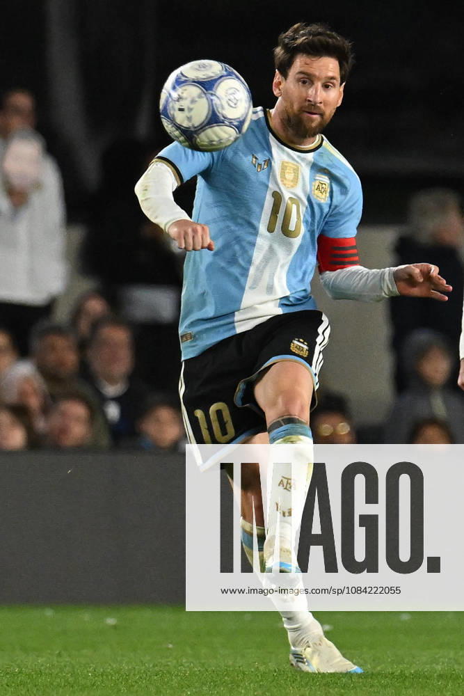 Lionel Messi farewell match BUENOS AIRES, ARGENTINA - OCTOBER 6: Lionel Messi of Argentina controls the ball during his farewell match with the national team, Nationalteam at the International Friendly, Länderspiel, Nationalmannschaft match between Argentina Vs Benin at Monumental Stadium on October 6, 2026 in Buenos Aires, Argentina. Buenos Aires Estadio Monumental Antonio Liberti Buenos Aires Argentina