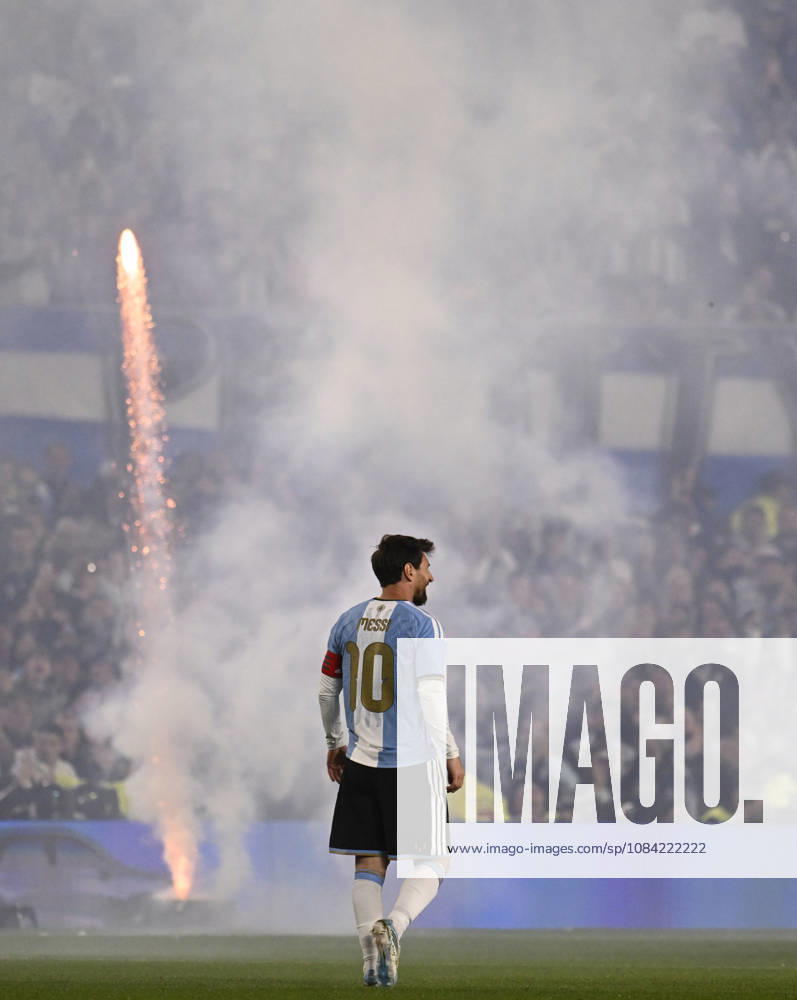 BUENOS AIRES, ARGENTINA - OCTOBER 06 : Lionel Messi of Argentina national team, Nationalteam head down during an International Friendly, Länderspiel, Nationalmannschaft match against Benin at Estadio Monumental on October 06, 2026 in Buenos Aires, Argentina. This historic match marks the final international appearance for Leo who wore a commemorative special-edition kit replacing the traditional manufacturer branding with his personal signature logo. Photo by SFSI Argentina National team v Benin