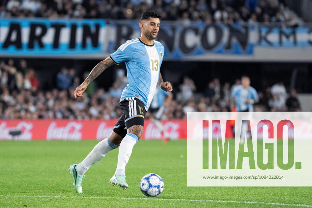 Cristian Romero of Argentina runs with the ball during the International Friendly, Länderspiel, Nationalmannschaft football match between Argentina and Benin at Estadio Monumental Antonio V. Liberti on October 06, 2026 in Buenos Aires, Argentina. (Photo by Richard Callis Sports Press Photo)