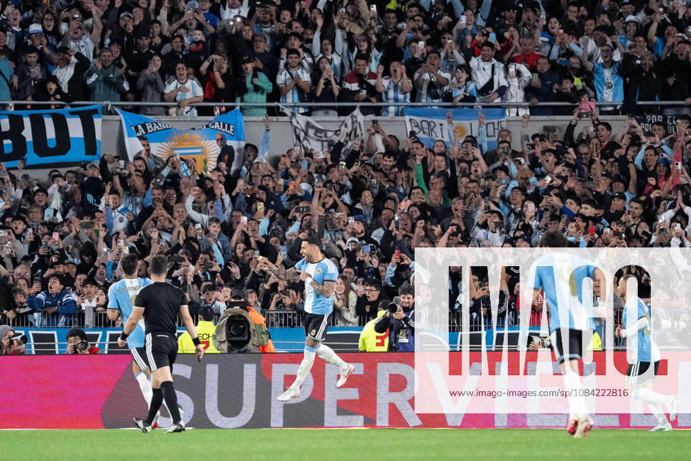 Nicolas Otamendi of Argentina celebrates after scoring the team s first goal during the International Friendly, Länderspiel, Nationalmannschaft football match between Argentina and Benin at Estadio Monumental Antonio V. Liberti on October 06, 2026 in Buenos Aires, Argentina. (Photo by Richard Callis Sports Press Photo)