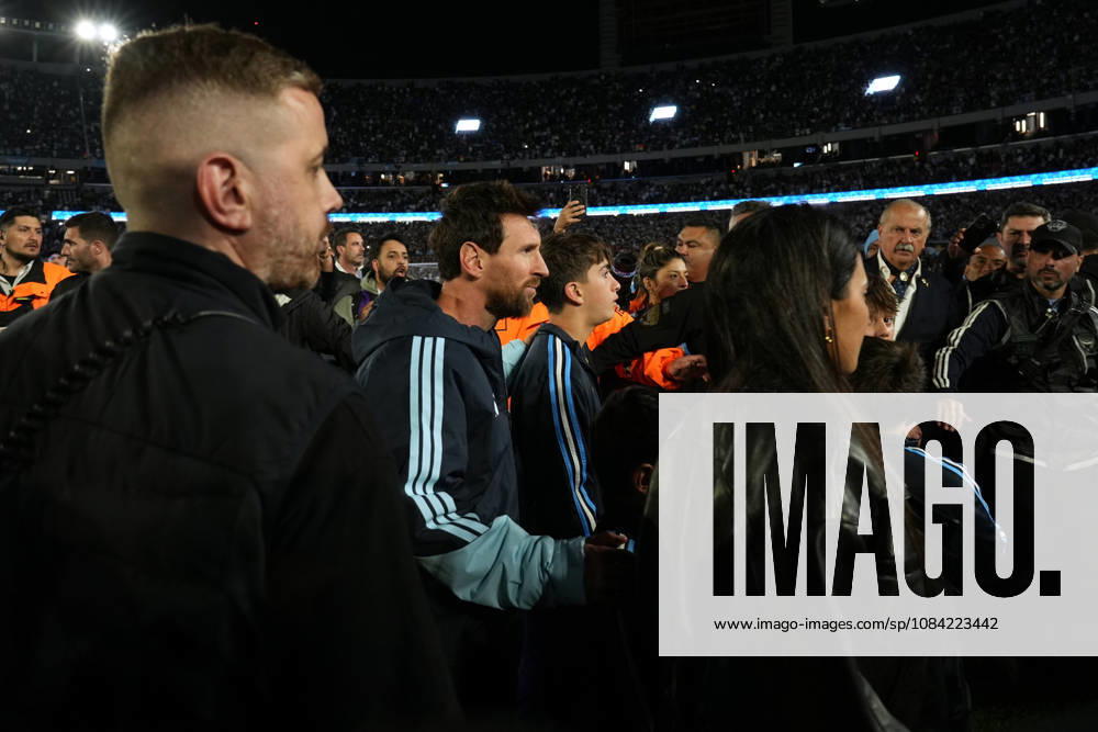 Messi bade farewell to Argentina in the friendly match against Benin BUENOS AIRES, ARGENTINA - OCTOBER 6: Argentine football legend and national team, Nationalteam captain Lionel Messi is taking the field for his farewell match in front of over 80,000 spectators at the Monumental Stadium, in Buenos Aires, Argentina on October 6, 2026. Argentine football star Lionel Messi played his final international match, Länderspiel, Nationalmannschaft in the friendly game between Argentina and Benin. The 39-year-old walk onto the stadium pitch for the final time in the sky-blue and white jersey, entering his farewell as Argentina s record appearance-maker and leading scorer with 207 caps and 125 goals. Luciano Gonzalez Anadolu Buenos Aires Argentina. Editorial use only. Please get in touch for any other usage.