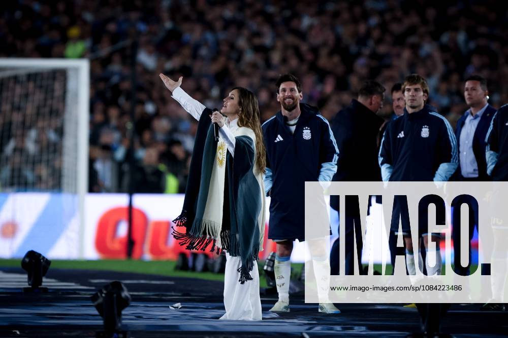 The Argentinian singer Soledad (L) and Lionel Messi (L) seen after the match between Argentina and Benin International Friendly, Länderspiel, Nationalmannschaft match, The last match of Messi with Argentina national team, Nationalteam Final score: Argentina 3 - 0 Benin Buenos Aires Argentina - ZUMAs197 20261006_aaa_s197_276