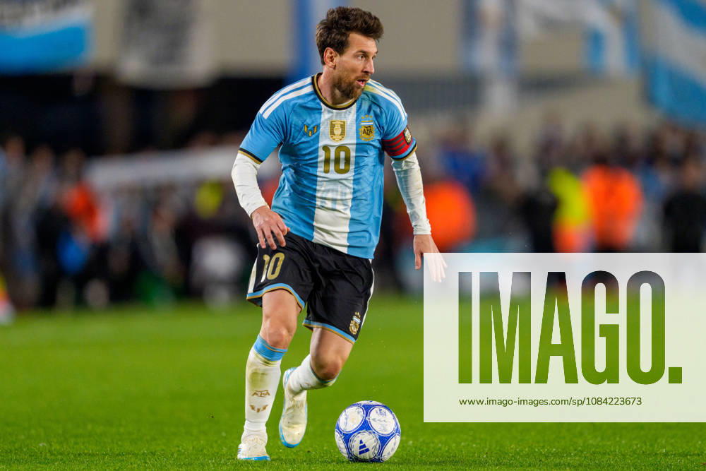 Benin v Argentina BUENOS AIRES, ARGENTINA - OCTOBER 6: Lionel Messi 10 of Argentina dribbles the ball during a game between Benin and Argentina at Estadio Monumental on October 6, 2026 in Buenos Aires, Argentina Buenos Aires Estadio Monumental Argentina