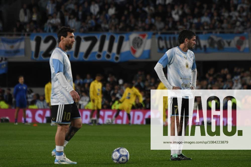 Messi juega su último partido con la selección Argentina en Buenos Aires El futbolista Lionel Messi durante el calentamiento antes del partido entre las selecciones de Argentina y Benín, a 6 de octubre de 2026, en Buenos Aires (Argentina). El partido será la última ocasión en la que Leo Messi vestirá la albiceleste tras anunciar su retiro del fútbol de selecciones. 06 OCTUBRE 2026;MESSI;ÚLTIMO PARTIDO;ARGENTINA;RETIRADA;ASTRO;FUTBOLISTA;ARGENTINO;FÚTBOL;MEJOR JUGADOR; Sebastiá Buenos Aires (Argentina) Buenos Aires (Argentina) Espana