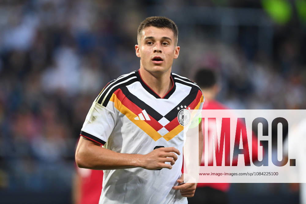 Nicolo TRESOLDI (GER) halbe Figur, Halbfigur, halber Koerper, Einzelbild, angeschnittenes Einzelmotiv, Fussball Laenderspiel, U21, U 21 EM-Qualifikation, Deutschland - Georgien 2-0 am 06.10.2026, Schueco-Arena Bielefeld, Â