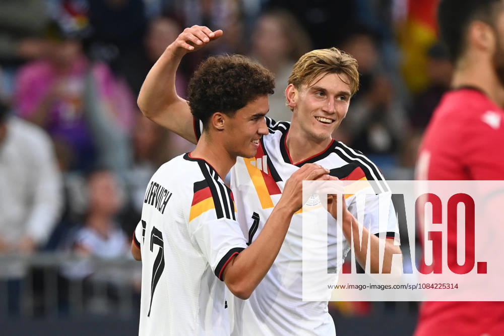 Noah DARVICH (GER) jubelt nach seinem Tor zum 1-0, Jubel, jubeln, Freude, cheers, mit Aljoscha KEMLEIN (GER) Fussball Laenderspiel, U21, U 21 EM-Qualifikation, Deutschland - Georgien am 06.10.2026, Schueco-Arena Bielefeld, Â