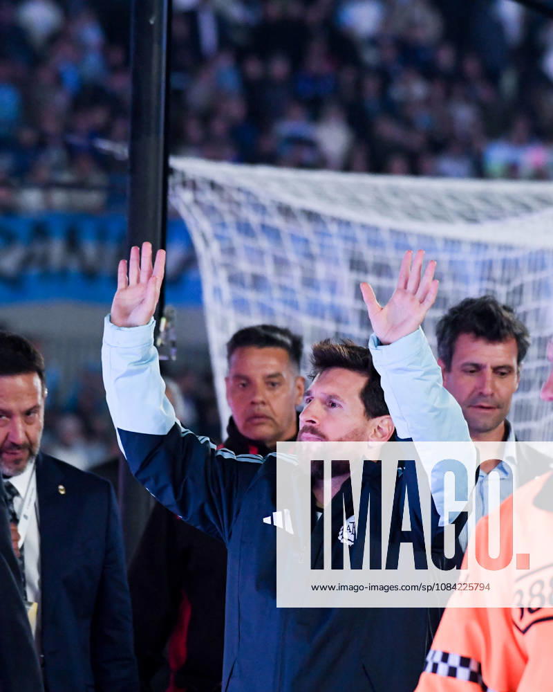 BUENOS AIRES, ARGENTINA 6 OCTOBER: Lionel Messi of Argentina leaves the stadium, waving to the fans, during a friendly match between Argentina and Benin at the Estadio Monumental Antonio V. Liberti on 6 October 2026 in Buenos Aires, Argentina.
