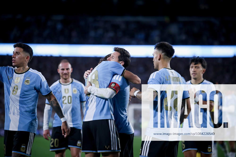 The last match of Messi in Buenos Aires, Argentina - 06 Oct 2026 Nicolas Paz and Lionel Messi of Argentina celebrate during the match between Argentina and Benin International Friendly, Länderspiel, Nationalmannschaft match, The last match of Messi with Argentina national team, Nationalteam Final score: Argentina 3 - 0 Benin Buenos Aires Argentina