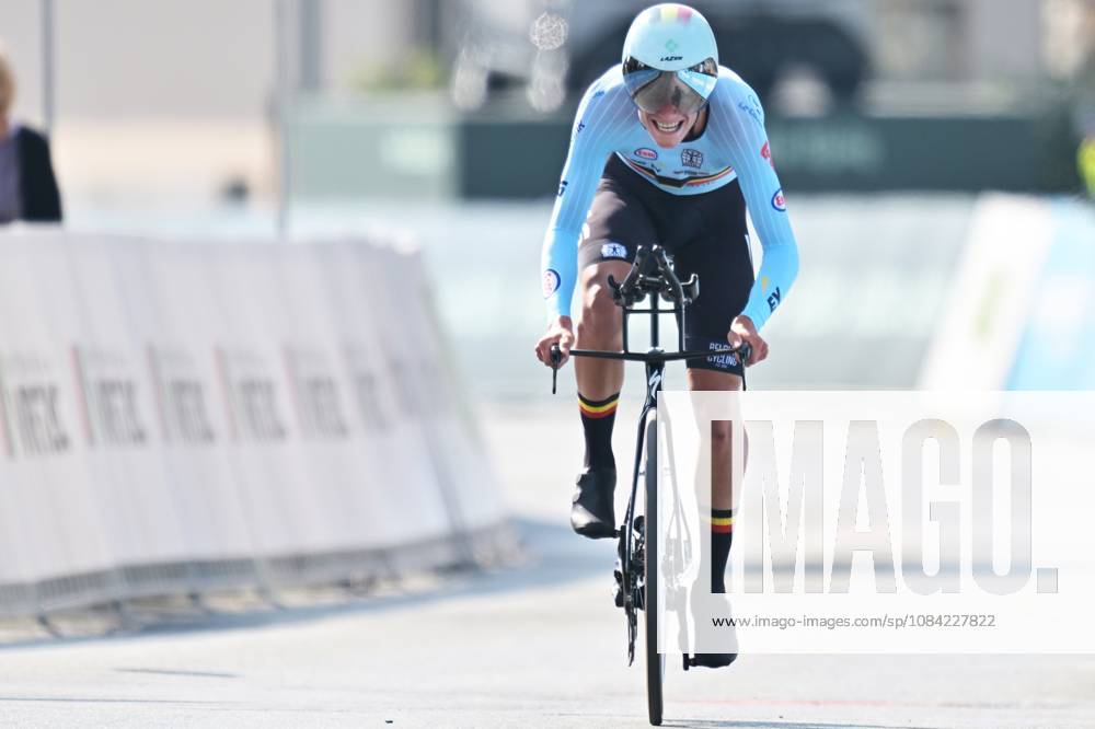 Belgium s Vic De Smet crosses the finish line of the Men Junior Individual Time Trial race (22km) at the cycling UEC Road European Championships, in Ljubljana, Slovenia, on Wednesday 7 October 2026. The UEC Road European Championships are taking place from 02 to 07 October in Ljubljana, Slovenia. DAVIDxPINTENS x189037240x