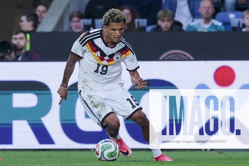 Paris Brunner (Germany) controls the ball during the UEFA Under21 EURO Qualifier, EM, Europameisterschaft between Germany U21, U 21 and Georgia U21 at Almstadion on October 6, 2026 in Bielefeld, Germany. (Photo by Marco Steinbrenner DeFodi Images) -