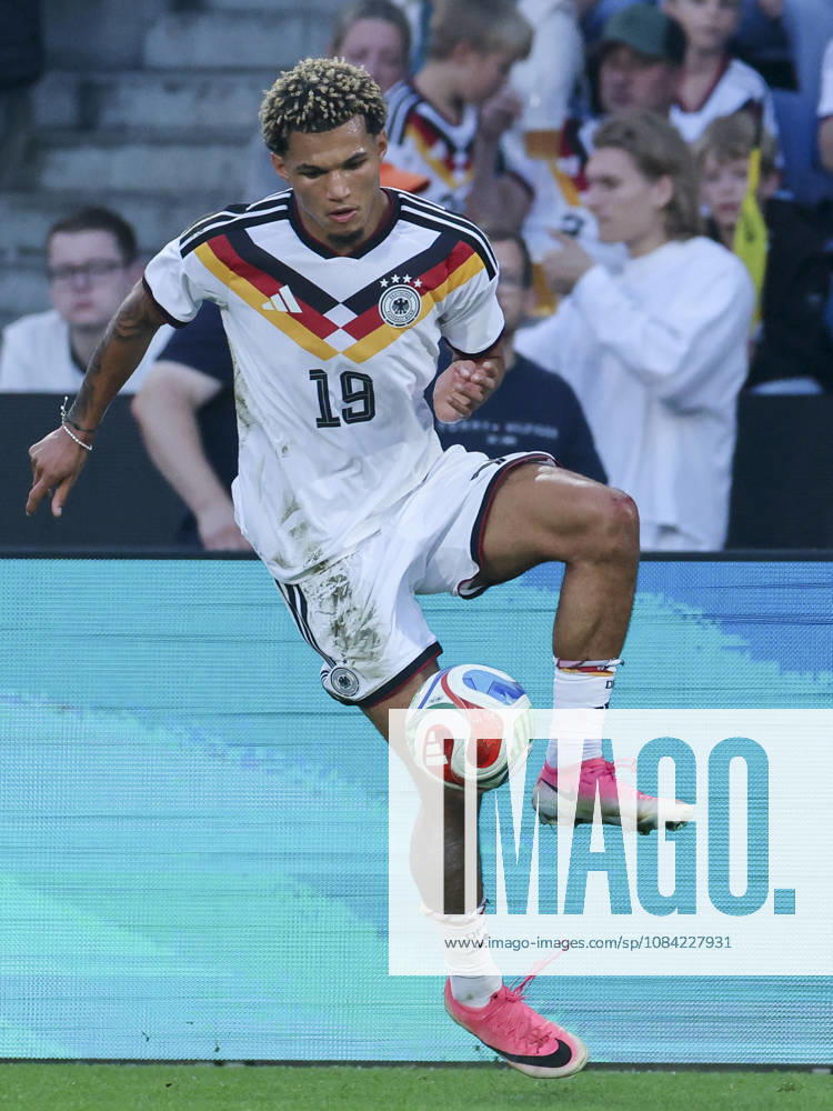 Paris Brunner (Germany) controls the ball during the UEFA Under21 EURO Qualifier, EM, Europameisterschaft between Germany U21, U 21 and Georgia U21 at Almstadion on October 6, 2026 in Bielefeld, Germany. (Photo by Marco Steinbrenner DeFodi Images) -