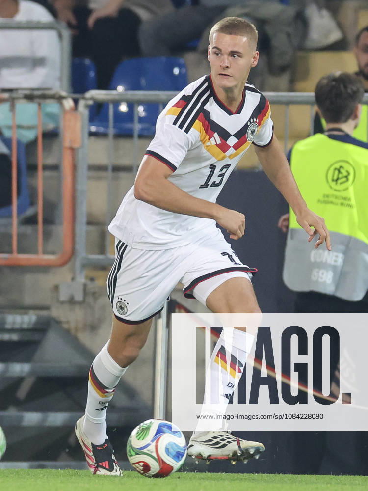 Tom Rothe (Germany) controls the ball during the UEFA Under21 EURO Qualifier, EM, Europameisterschaft between Germany U21, U 21 and Georgia U21 at Almstadion on October 6, 2026 in Bielefeld, Germany. (Photo by Marco Steinbrenner DeFodi Images) -