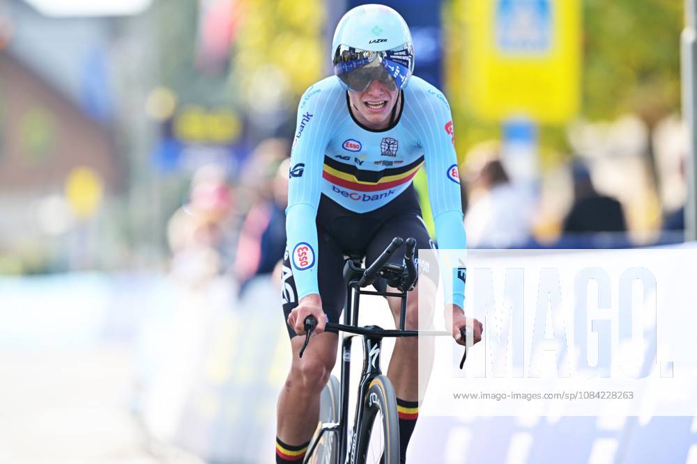 Belgium s Vic De Smet crosses the finish line of the Men Junior Individual Time Trial race (22km) at the cycling UEC Road European Championships, in Ljubljana, Slovenia, on Wednesday 7 October 2026. The UEC Road European Championships are taking place from 02 to 07 October in Ljubljana, Slovenia. DAVIDxPINTENS x189037869x