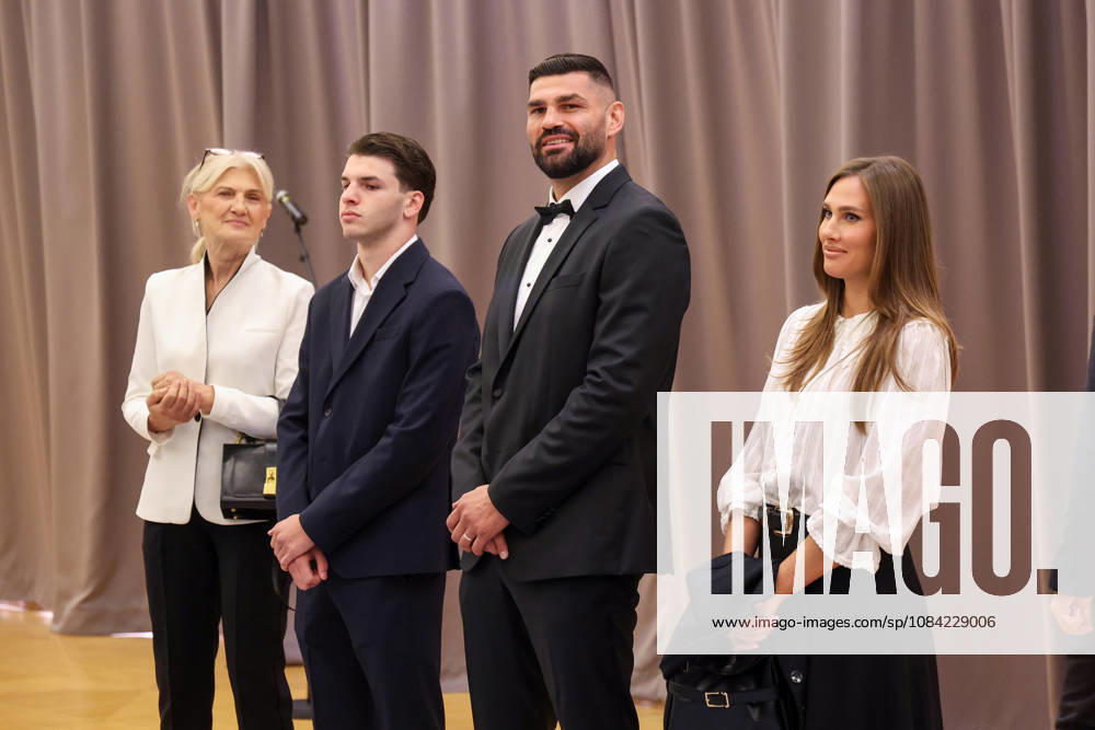 Croatian President Zoran Milanovic Presents Order of Duke Trpimir to Boxer Filip Hrgovic Croatian President Zoran Milanovic presents boxer Filip Hrgovic with the Order of Duke Trpimir with Ribbon and Star during a ceremony at the Office of the President of the Republic of Croatia in Zagreb, Croatia on October 7, 2026. MatijaxHabljak PIXSELL