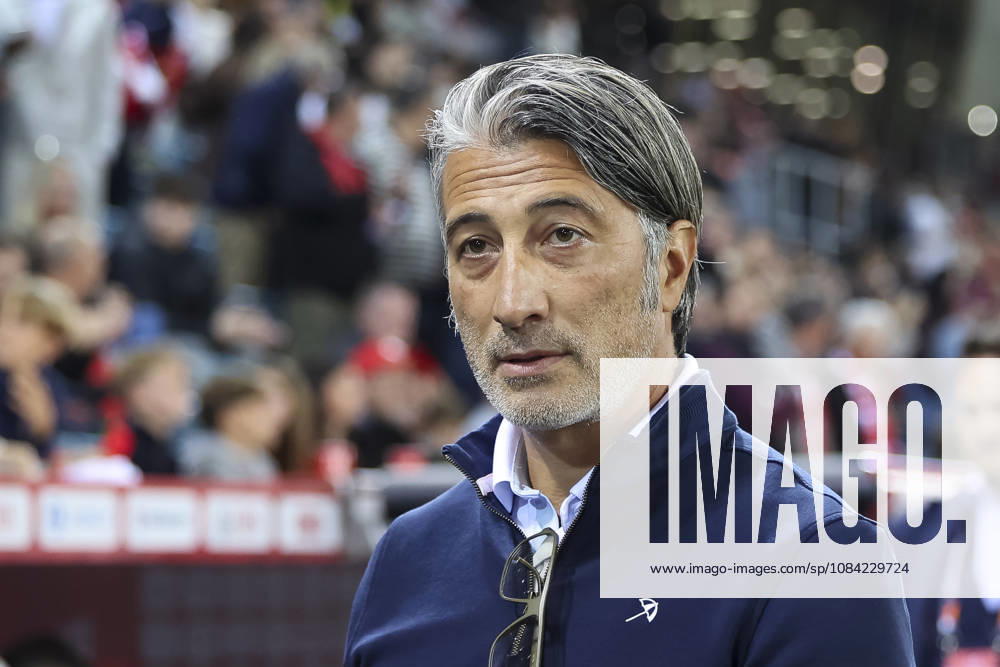 Murat Yakin (Schweiz, Trainer) vor Spielbeginn , Schweiz, UEFA , Nations League, Matchday 4, Schweiz vs. Nordmazedonien, 06.10.2026, Luzern Swissporarena Schweiz