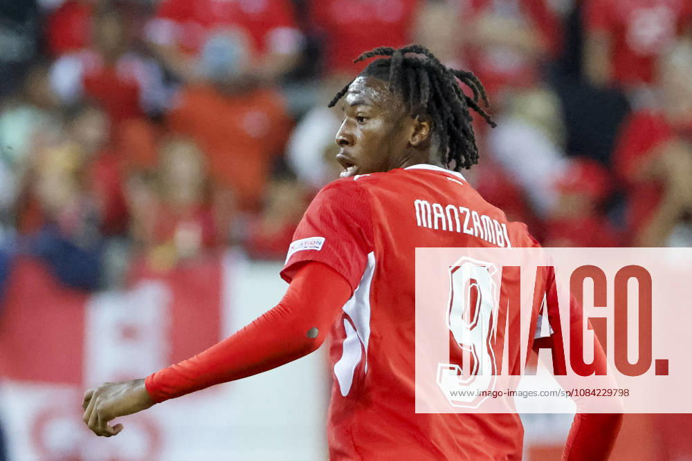 Johan Manzambi (Schweiz, 09), Mimik, Gesichtsausdruck, Emotion , Schweiz, UEFA , Nations League, Matchday 4, Schweiz vs. Nordmazedonien, 06.10.2026, Luzern Swissporarena Schweiz