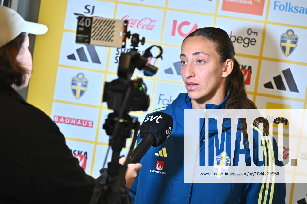 STOCKHOLM, SWEDEN 20261007 Amanda Nildà n at a press conference, PK, Pressekonferenz after the women s national team, Nationalteam s training on Bosön ahead of the playoff for the 2027 World Cup. STOCKHOLM SWEDEN