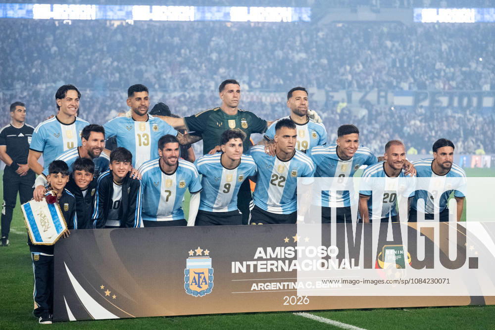 Argentine players pose for an official photo during the International Friendly, Länderspiel, Nationalmannschaft between Argentina and Benin, at the Estadio Monumental Antonio V. Liberti, on October 6, 2026, in Buenos Aires, Argentina. Lionel Messi plays his last match for Argentina after announcing his retirement from the national team, Nationalteam Richard Callis Fotoarena (Richard Callis SPP)