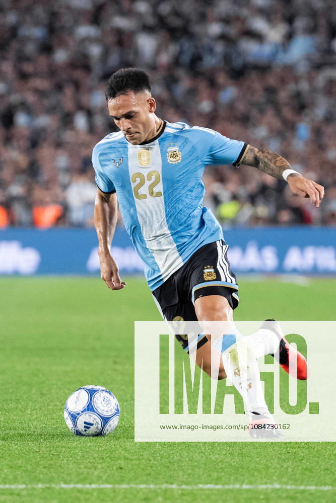 Lautaro Martinez of Argentina runs with the ball during the International Friendly, Länderspiel, Nationalmannschaft football match between Argentina and Benin, at the Estadio Monumental Antonio V. Liberti, on October 6, 2026, in Buenos Aires, Argentina. Richard Callis Fotoarena (Richard Callis SPP)