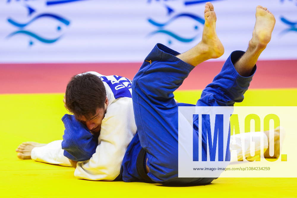 AZERBAIJAN, BAKU - OCTOBER 7, 2026: Omar Radzhabli (L) of Azerbaijan and Abylaikhan Zhubanazar of Kazakhstan compete in their -81 kg bout as part of the 2026 World Judo Championships at the National Gymnastics Arena 2026 World Judo Championships In Baku - ZUMAt113 20261007_zaa_t113_439