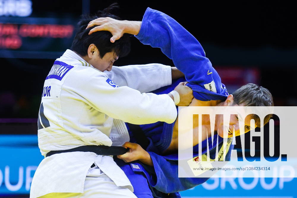 AZERBAIJAN, BAKU - OCTOBER 7, 2026: Lee Joon-hwan (L) of South Korea and Mihajlo Simin of Serbia compete in their -81 kg bout as part of the 2026 World Judo Championships at the National Gymnastics Arena. Mikhail Sinitsyn TASS 98915558