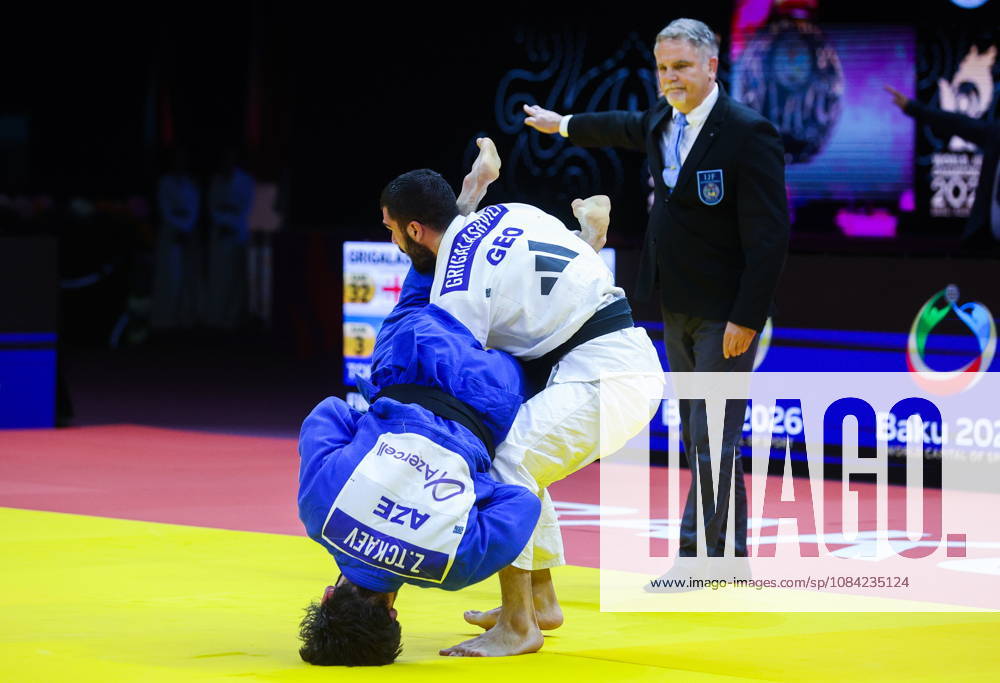 AZERBAIJAN, BAKU - OCTOBER 7, 2026: Zelim Tckaev (L) of Azerbaijan and Tato Grigalashvili of Georgia compete in their -81 kg bout as part of the 2026 World Judo Championships at the National Gymnastics Arena. Mikhail Sinitsyn TASS 98917475