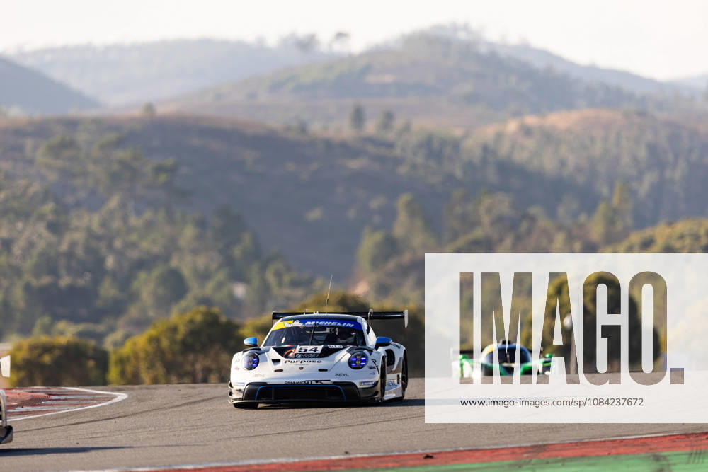 AUTO - MLC 2026 - PORTIMAO 54 KRAHN Reinhold (can), CRESSONI Matteo (ita), Dinamic GT, Porsche 911 GT3 (992) Evo, GT3, action during the 6th round of the 2026 Michelin Le Mans Cup on the Autodromo Internacional do Algarve from October 8 to 10, 2026 in Portimao, Portugal -