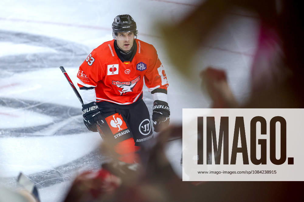 Eishockey, CHL, Kölner Haie - Blue Fox Herning, Champions Hockey League 2026 27, 5. Spieltag, Saison 2026 27, Lanxess-Arena Köln: Torjubel nach dem Tor zum 3:0 durch Torschütze Patrick Russell (Koelner Haie 63) Nordrhein-Westfalen Deutschland
