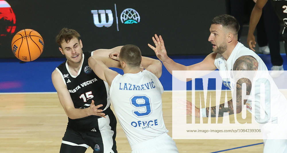 Subotica(Serbia) KK Spartak Subotica-SC Rasta Vechta men s Basketball Champions Leaugue Linus Trettin(L) Rasta Vechta, Alen Omic(D R) Spartak :